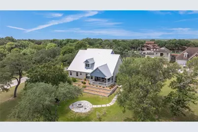 111 Kathleen, La Grange, TX 78945 - Photo 9