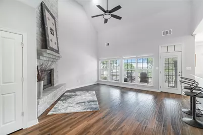 111 Kathleen, La Grange, TX 78945 - Photo 19