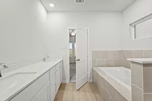 141 Bayou Bend Blvd, Angleton, TX 77515 - Photo 11