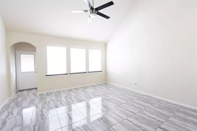 6442 Wilshire Lakes, Houston, TX 77040 - Photo 9