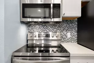 2121 Hepburn St, Houston, TX 77054 - Photo 9