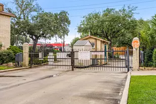 2121 Hepburn St, Houston, TX 77054 - Photo 33