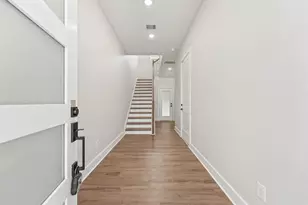 1940 Purswell Rd, Houston, TX 77055 - Photo 9