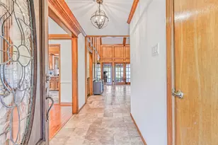 1207 W Edgewood Dr, Friendswood, TX 77546 - Photo 5
