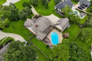 1207 W Edgewood Dr, Friendswood, TX 77546 - Photo 43