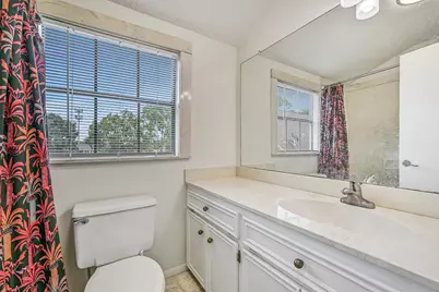1207 W Edgewood Drive, Friendswood, TX 77546 - Photo 41