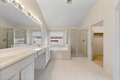 16027 Belleshire Lane, Houston, TX 77084 - Photo 11