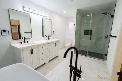 1402 Bayou Shore Drive, Galveston, TX 77551 - Photo 43
