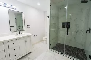 1402 Bayou Shore Dr, Galveston, TX 77551 - Photo 41
