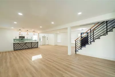 1402 Bayou Shore Drive, Galveston, TX 77551 - Photo 35