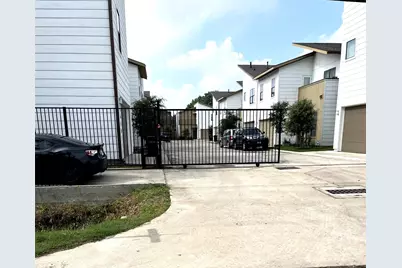 2328 Paul Quinn Street, Houston, TX 77091 - Photo 13