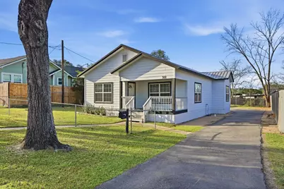 308 E Phillips Street, Conroe, TX 77301 - Photo 3