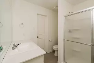 7907 Meadow Cranesbill Dr, Houston, TX 77016 - Photo 11