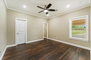 9025 Water Buck Ln, Conroe, TX 77303 - Photo 37