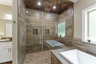 9025 Water Buck Ln, Conroe, TX 77303 - Photo 19