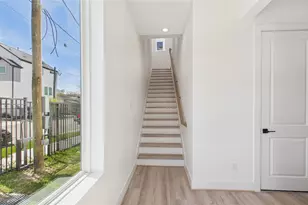 2419 Harrington St, Houston, TX 77026 - Photo 3