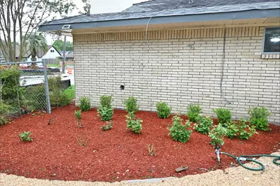 202 Coronation Drive, Houston, TX 77034 - Photo 5