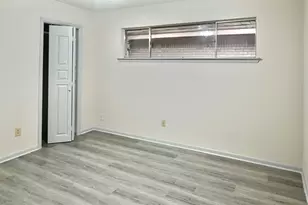 202 Coronation Dr, Houston, TX 77034 - Photo 19
