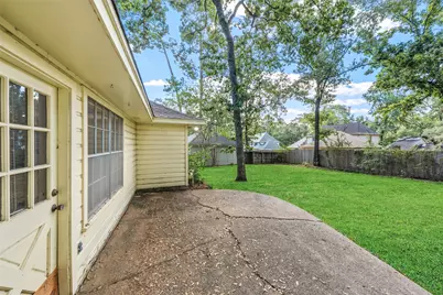 2230 Tangle Lake Drive, Houston, TX 77339 - Photo 25