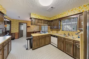2230 Tangle Lake Dr, Houston, TX 77339 - Photo 11