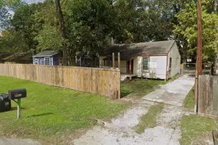 6911 Finch St, Houston, TX 77028 - Photo 1