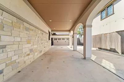 5637 Overbrook Lane, Houston, TX 77056 - Photo 35