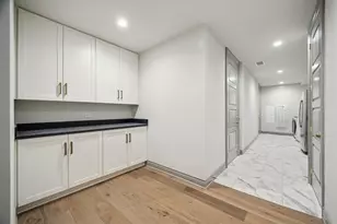 1717 Bissonnet St, Houston, TX 77005 - Photo 27