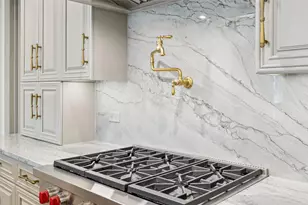 1717 Bissonnet St, Houston, TX 77005 - Photo 7