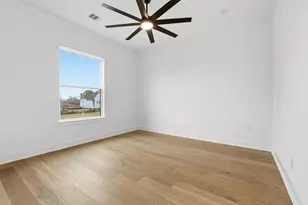 204 Milwaukee St, Houston, TX 77009 - Photo 23