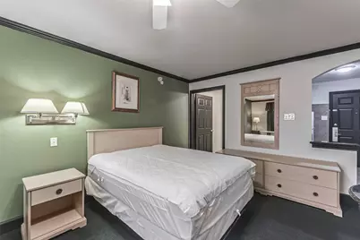 1025 Swanson Street #311, Houston, TX 77030 - Photo 15