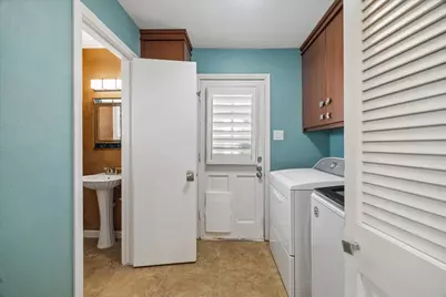 10906 Piping Rock Lane, Houston, TX 77042 - Photo 33