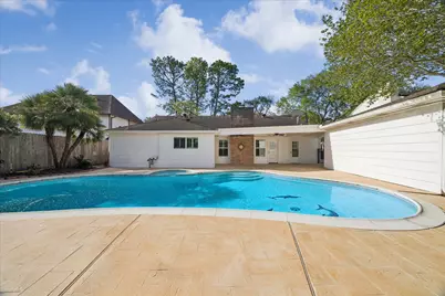 10906 Piping Rock Lane, Houston, TX 77042 - Photo 37