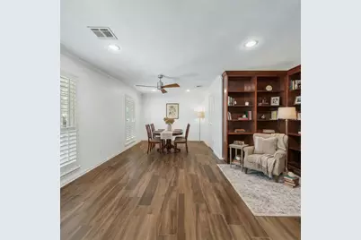 10906 Piping Rock Lane, Houston, TX 77042 - Photo 5