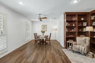 10906 Piping Rock Ln, Houston, TX 77042 - Photo 5