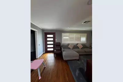 854 T C Jester Boulevard, Houston, TX 77008 - Photo 9