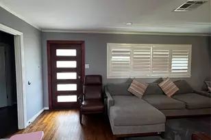 854 T C Jester Blvd, Houston, TX 77008 - Photo 9