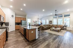 2012 Elkington Cir, Conroe, TX 77304 - Photo 25