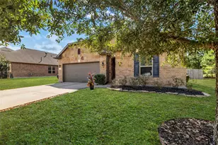 2012 Elkington Cir, Conroe, TX 77304 - Photo 3