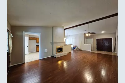 5619 Fairview Forest Drive, Houston, TX 77088 - Photo 3