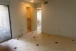 6701 Sands Point Dr, Houston, TX 77074 - Photo 5