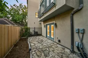 1916 W Bell St, Houston, TX 77019 - Photo 15