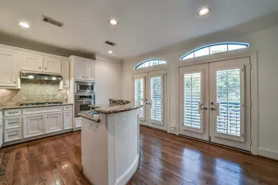 1916 W Bell Street #A, Houston, TX 77019 - Photo 5