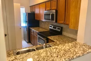 7653 Cambridge St, Houston, TX 77054 - Photo 9