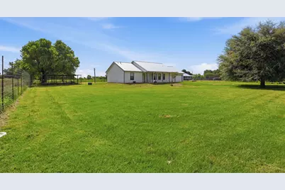 3834 Quail Hollow Drive, Brookshire, TX 77423 - Photo 5