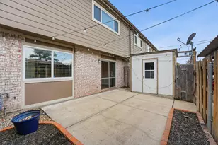 2325 Triway Ln, Houston, TX 77043 - Photo 25