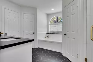 206 Doncaster St, Conroe, TX 77303 - Photo 29