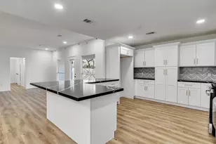 206 Doncaster St, Conroe, TX 77303 - Photo 19