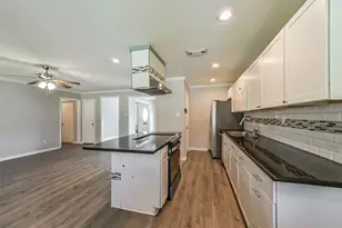 10822 Sagegulf Ln, Houston, TX 77089 - Photo 7