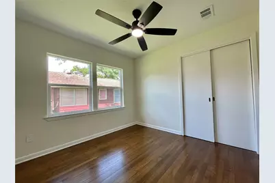 417 Jasmine Street, Lake Jackson, TX 77566 - Photo 27