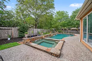 62 W Tapestry Park Cir, The Woodlands, TX 77381 - Photo 39